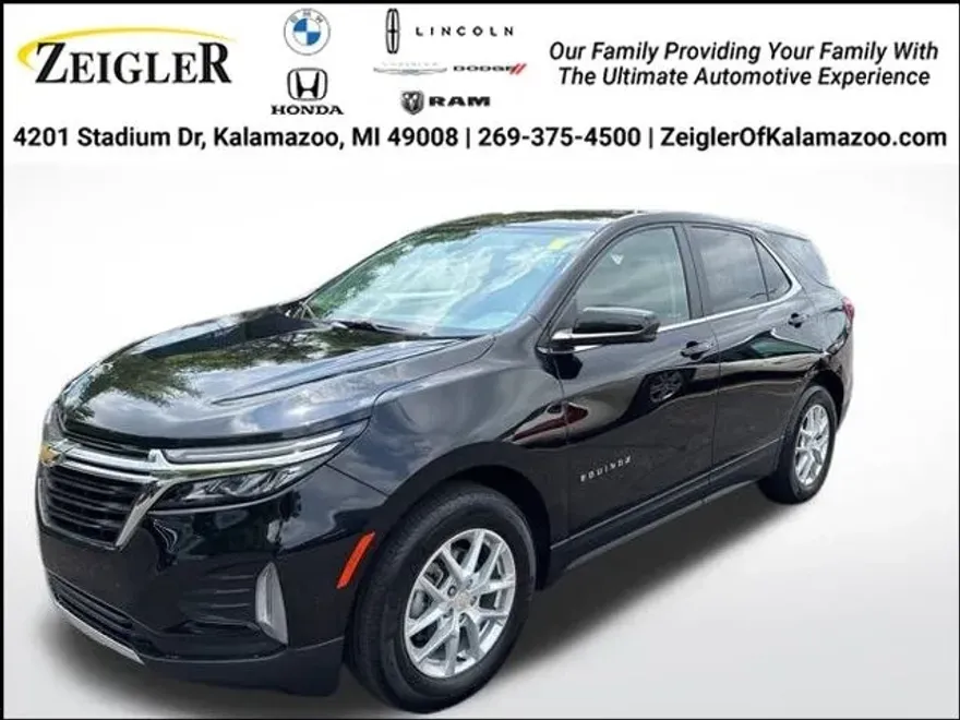 2022 Chevrolet Equinox LT photo 1