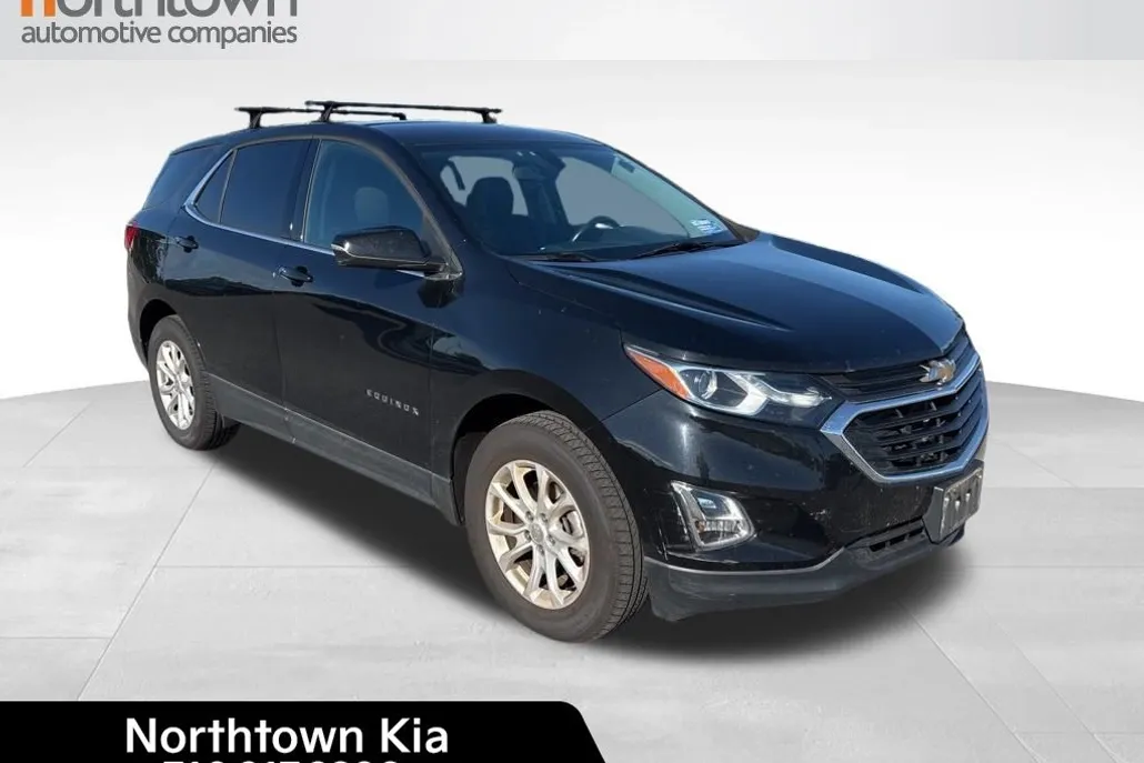 2019 Chevrolet Equinox LT photo 1