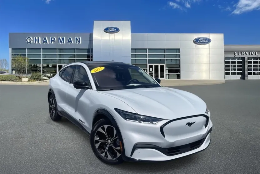 2022 Ford Mustang Mach-E Premium photo 1