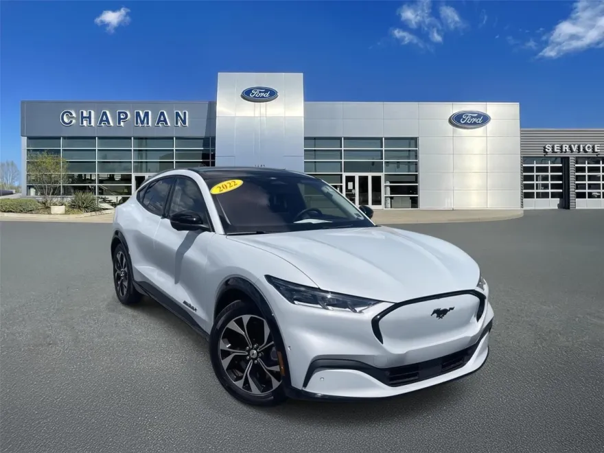 2022 Ford Mustang Mach-E Premium photo 1