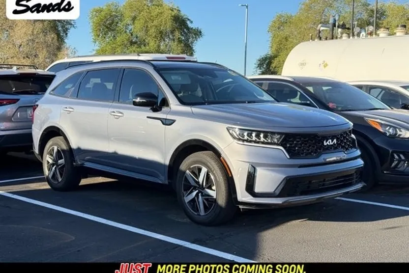 2022 Kia Sorento S photo 1