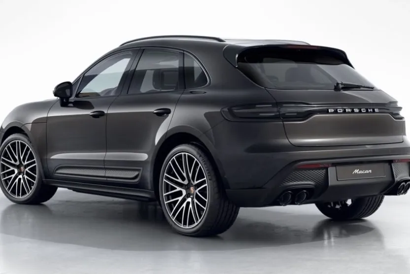 2026 Porsche Macan T photo 1