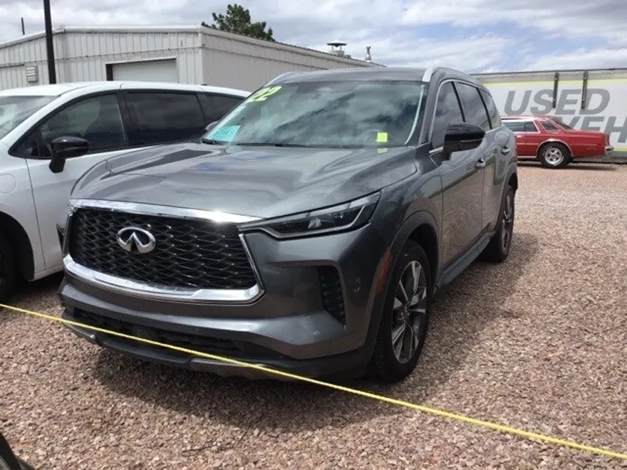 2022 Infiniti QX60 Luxe photo 1