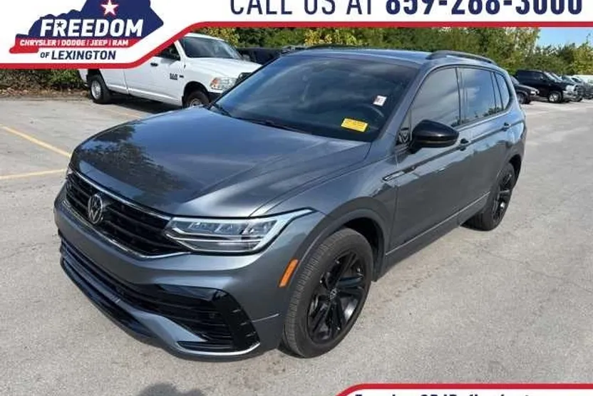 2024 Volkswagen Tiguan SE R-Line Black photo 1