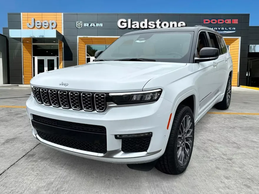 2025 Jeep Grand Cherokee L Summit photo 1