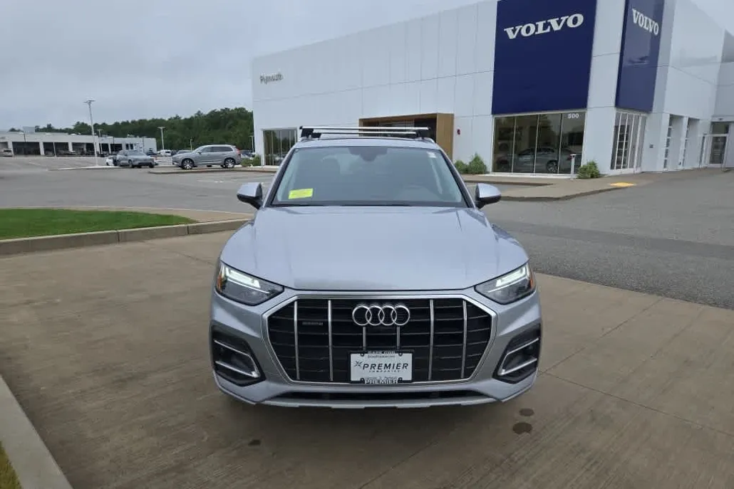 2024 Audi Q5 40 Premium Plus photo 1