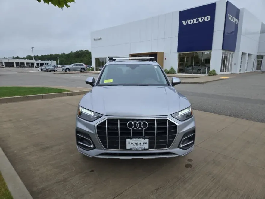 2024 Audi Q5 40 Premium Plus photo 1
