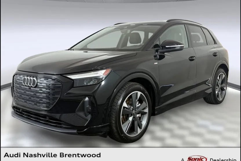 2024 Audi Q4 E-tron Premium Plus photo 1