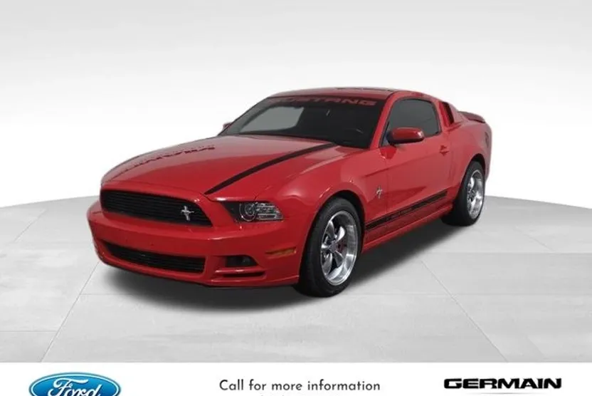 2014 Ford Mustang V6 photo 1