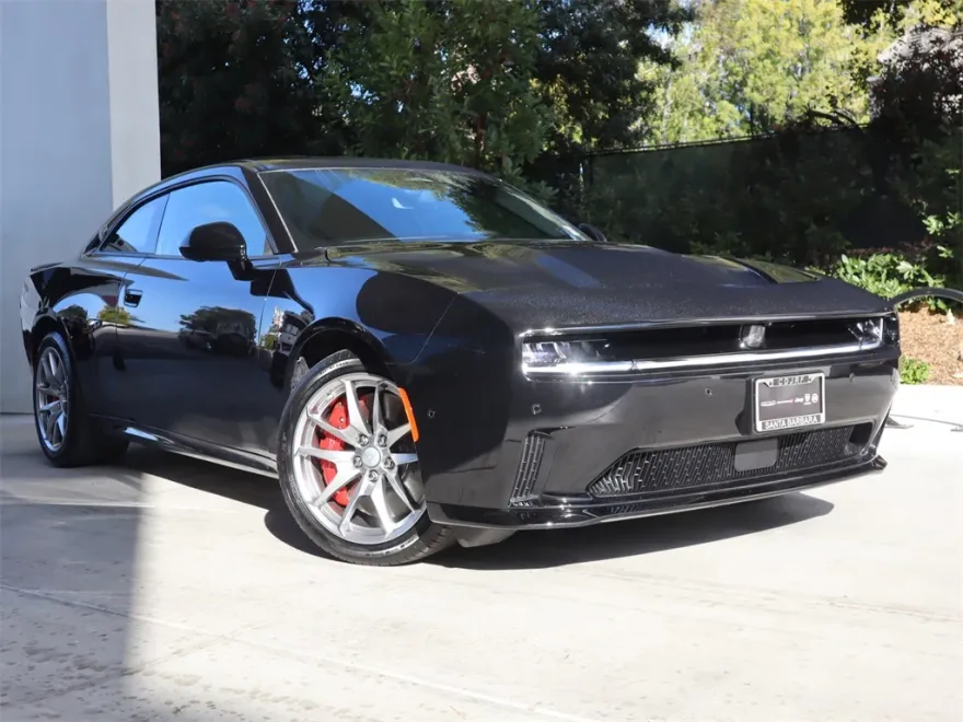 2025 Dodge Charger R/T Scat Pack photo 1