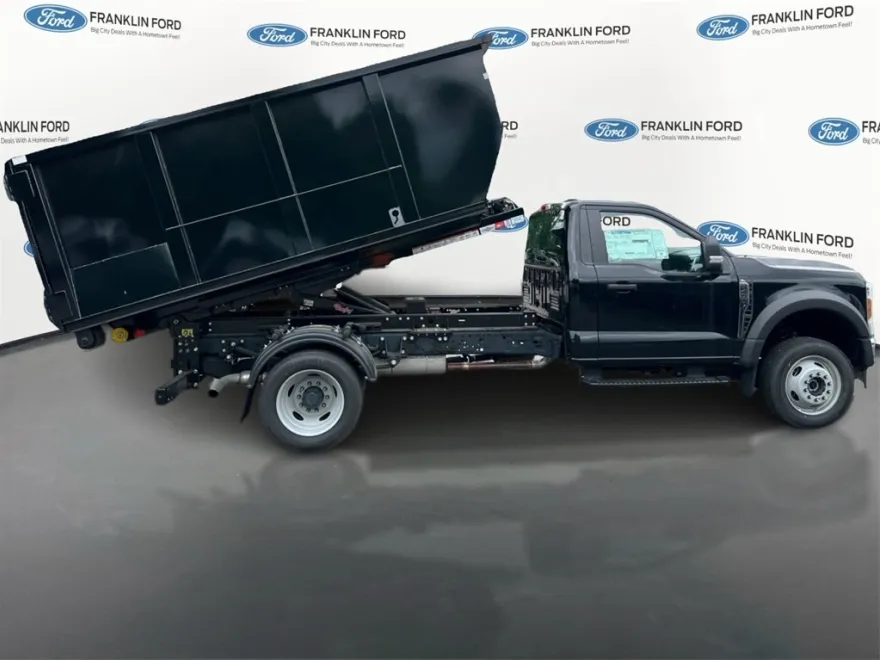 2024 Ford F-450 photo 1