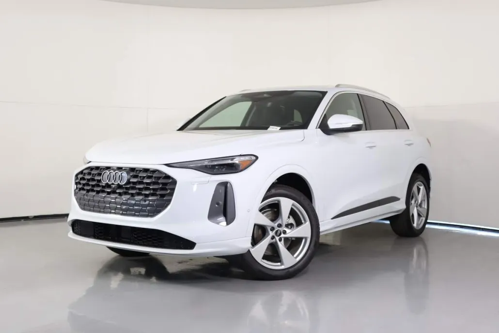 2025 Audi Q5 Premium Plus TFSI photo 1