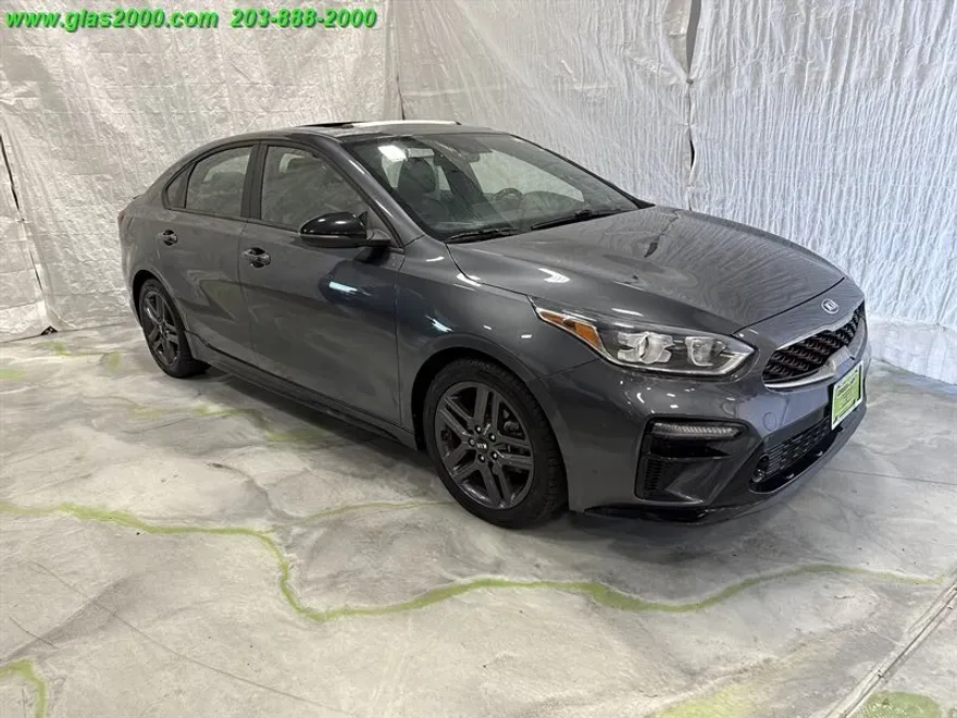 2021 Kia Forte GT-Line photo 1