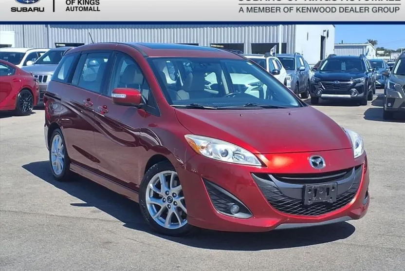 2015 Mazda Mazda5 Grand Touring photo 1