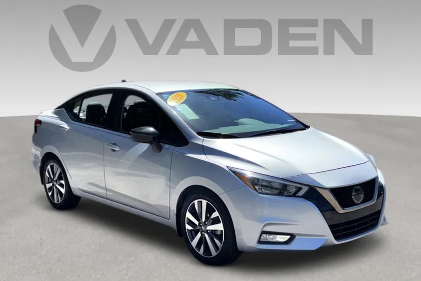 2020 Nissan Versa 1.6 SR photo 1
