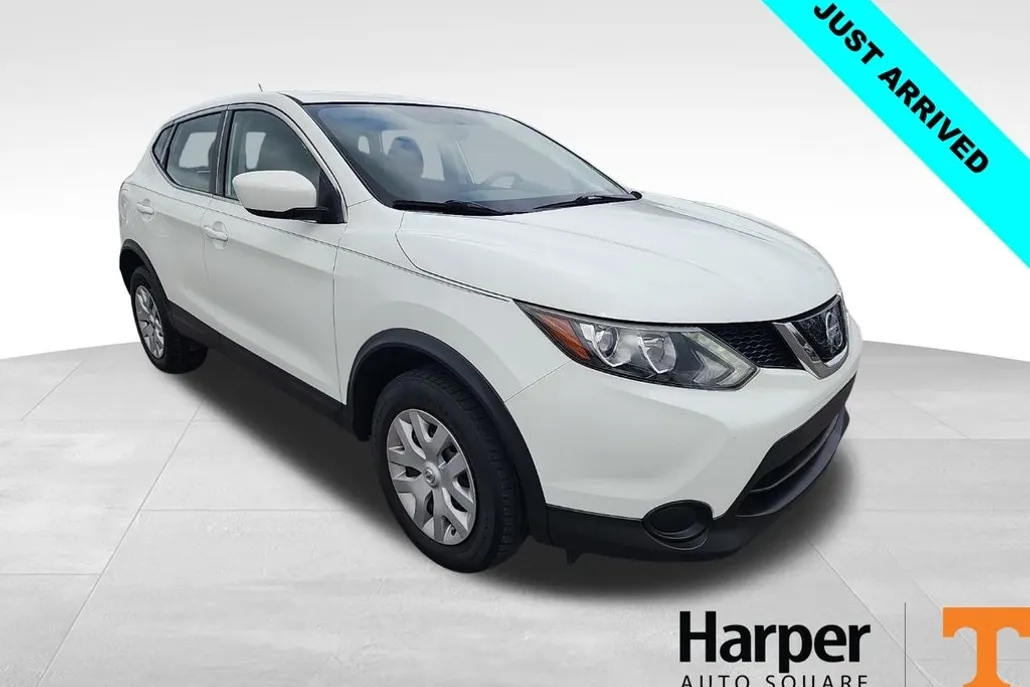 2019 Nissan Rogue Sport S photo 1