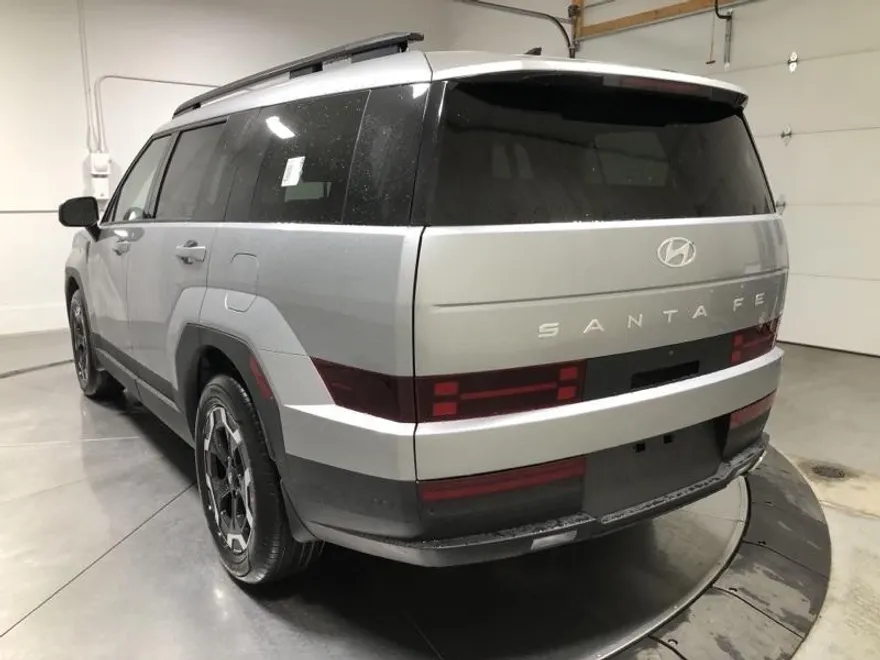 2026 Hyundai Santa Fe SEL photo 1