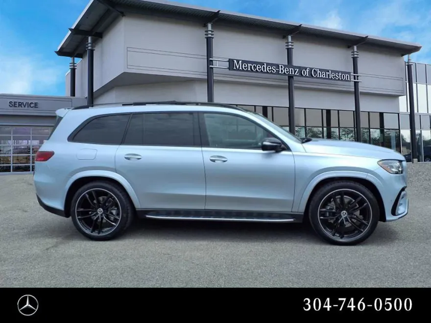2025 Mercedes Benz GLS 580 4MATIC photo 1