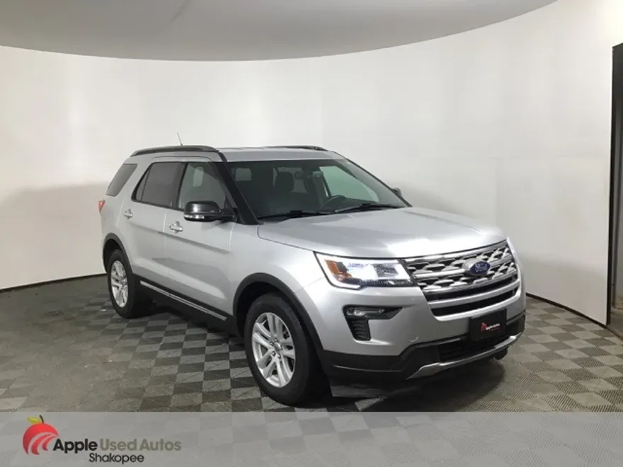 2018 Ford Explorer XLT photo 1