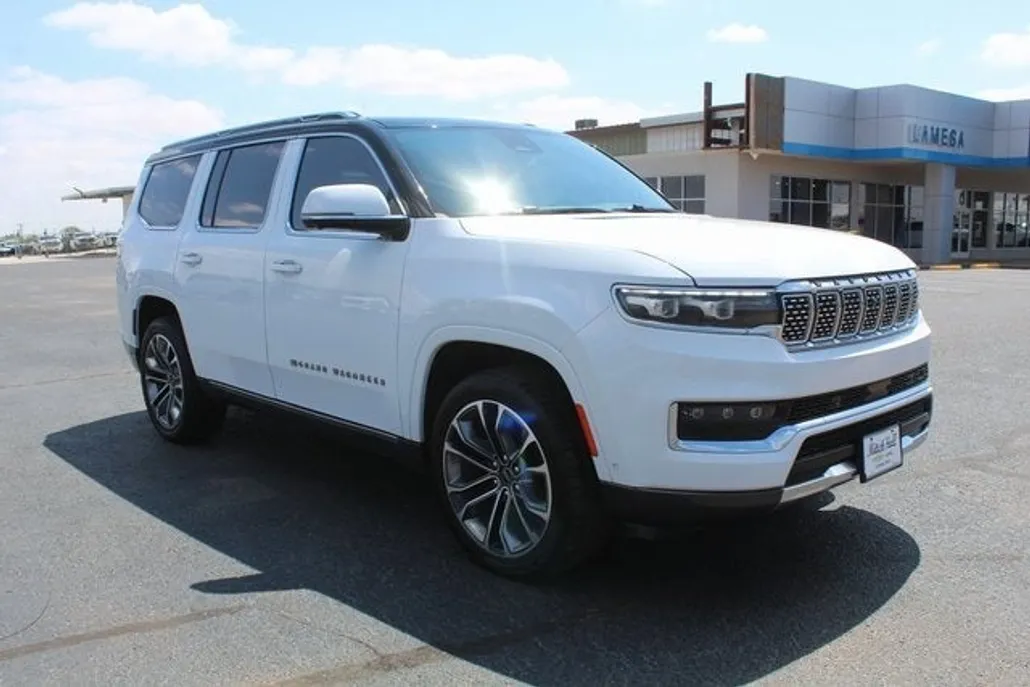 2022 Jeep Grand Wagoneer III photo 1