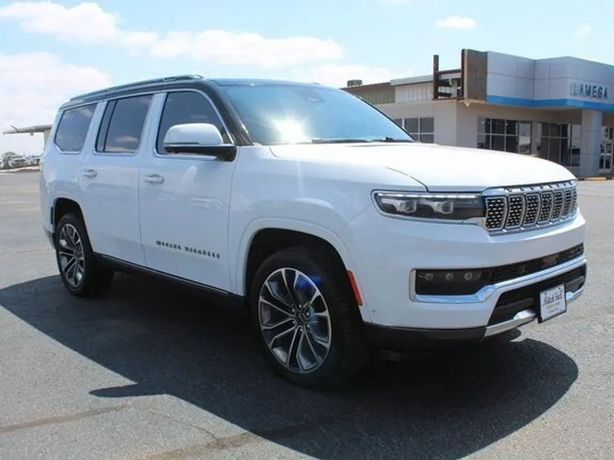 2022 Jeep Grand Wagoneer III photo 1