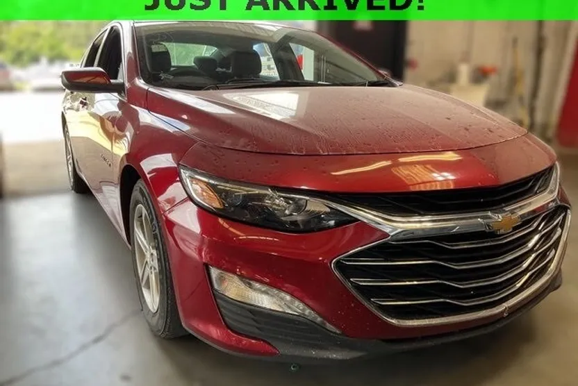 2024 Chevrolet Malibu 1LT photo 1