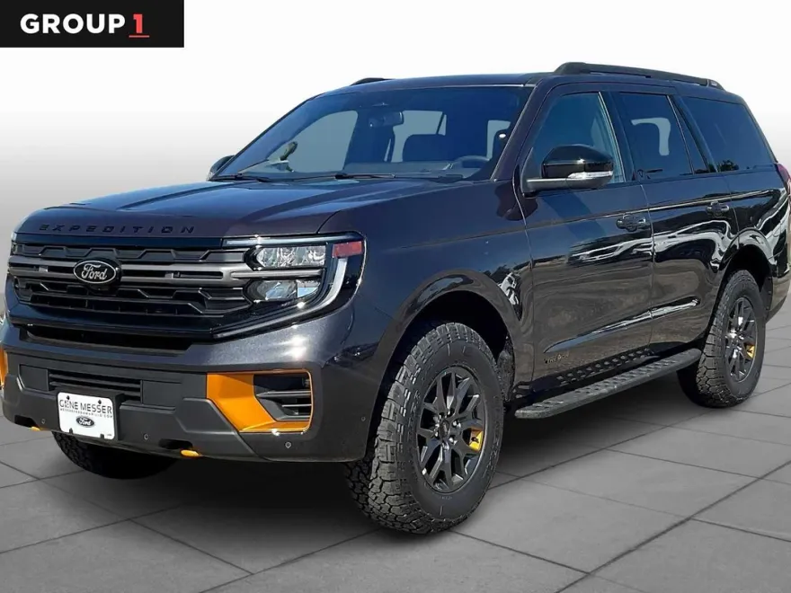 2025 Ford Expedition photo 1