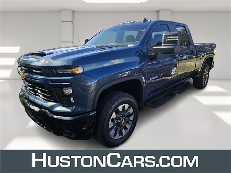 2025 Chevrolet Silverado 2500HD Custom photo 1