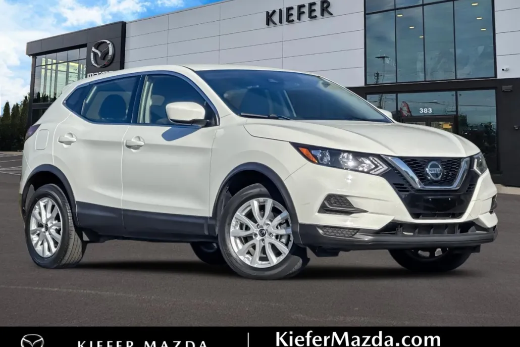 2022 Nissan Rogue Sport S photo 1