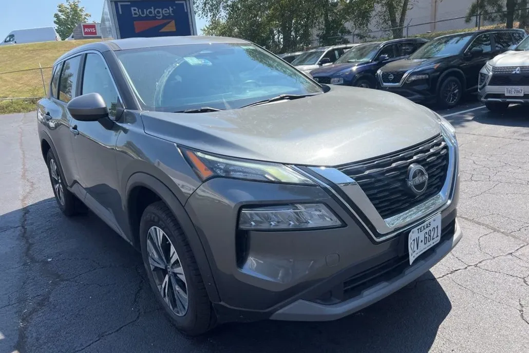 2023 Nissan Rogue SV photo 1