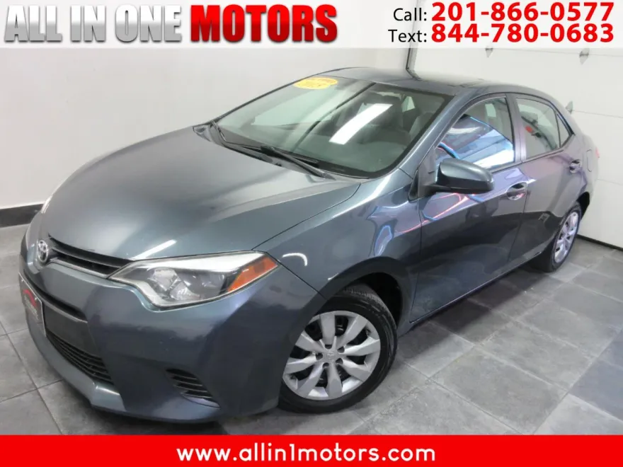 2015 Toyota Corolla LE Premium photo 1