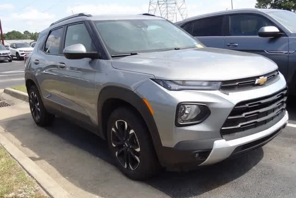 2023 Chevrolet Trailblazer LT photo 1