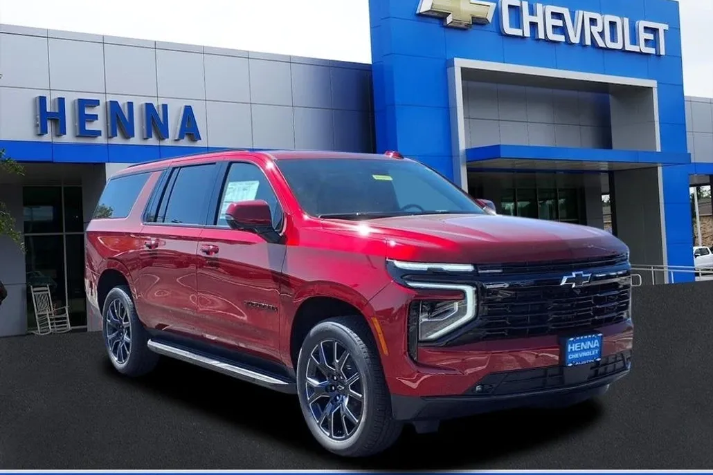 2025 Chevrolet Suburban RST photo 1