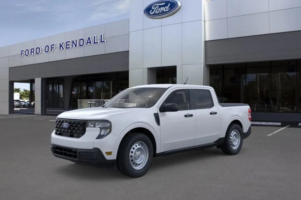 2025 Ford Maverick XL photo 1
