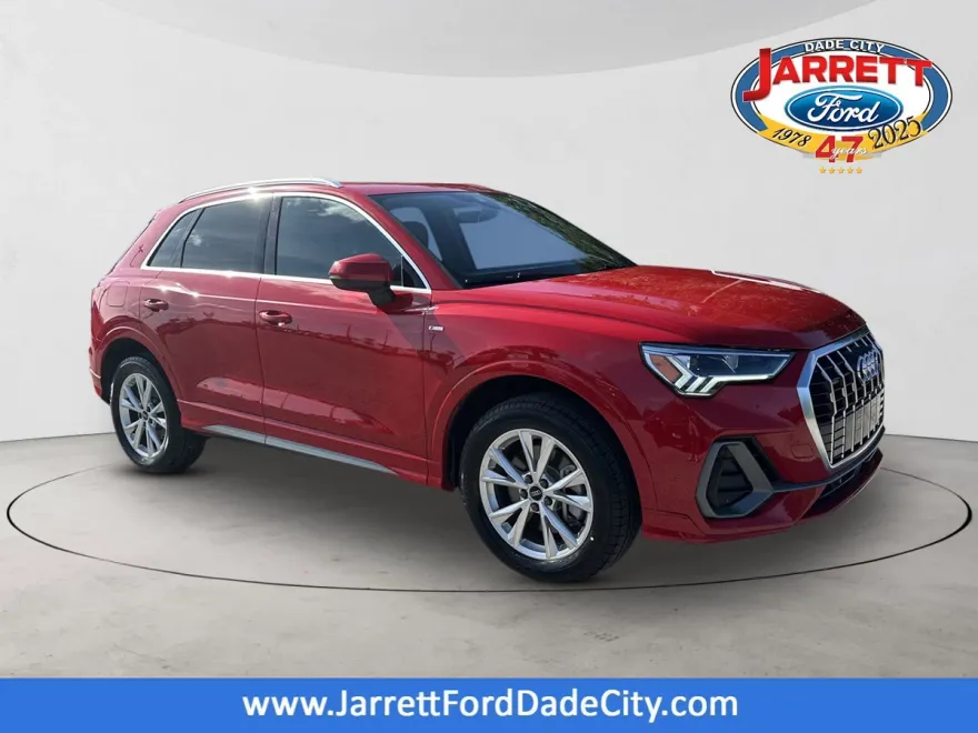 2024 Audi Q3 S line Premium photo 1