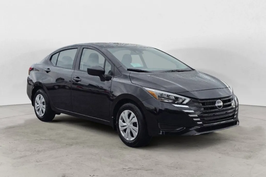 2025 Nissan Versa S photo 1