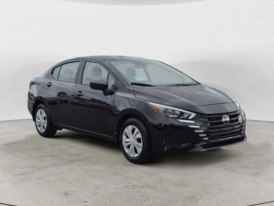2025 Nissan Versa S photo 1