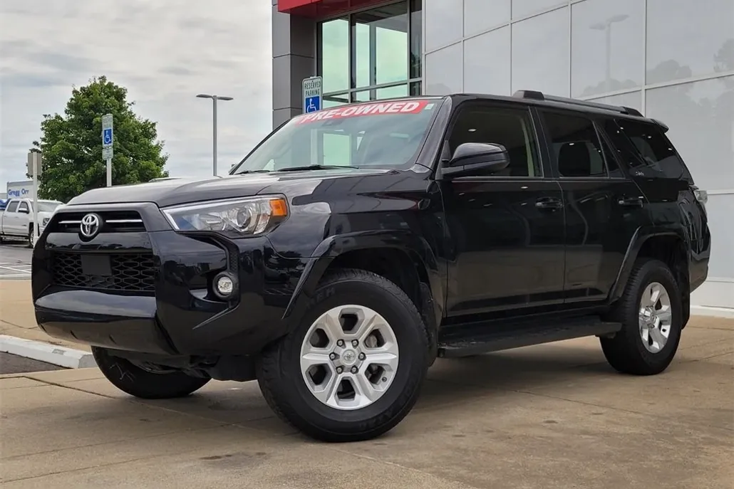 2024 Toyota 4Runner SR5 photo 1