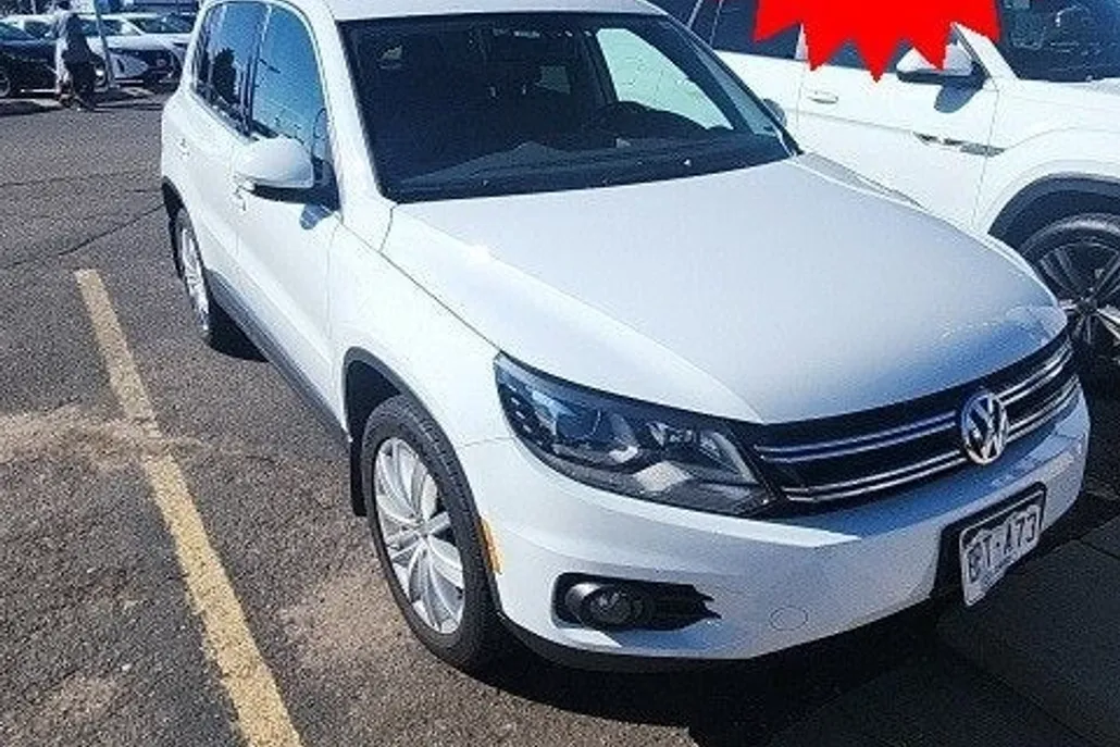 2016 Volkswagen Tiguan R-Line SEL photo 1