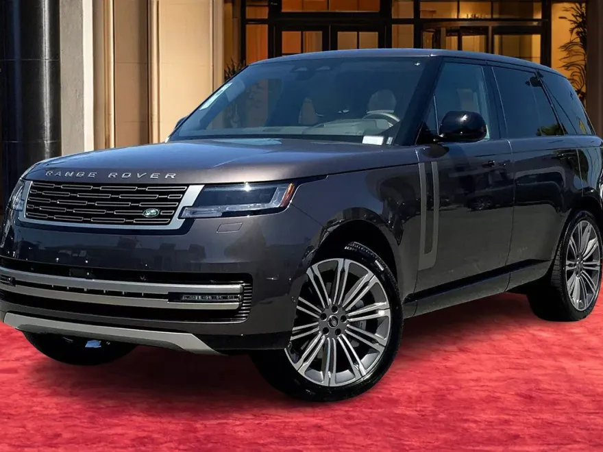 2025 Land Rover Range Rover SE photo 1