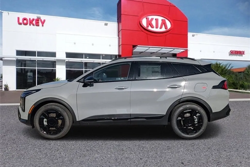 2026 Kia Sportage X-Line photo 1