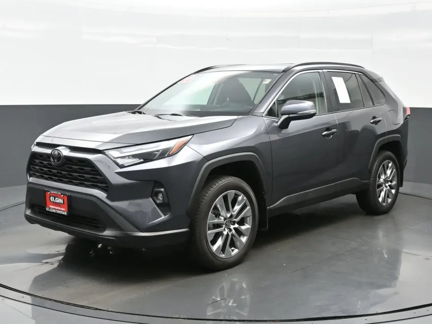 2022 Toyota RAV4 XLE Premium photo 1