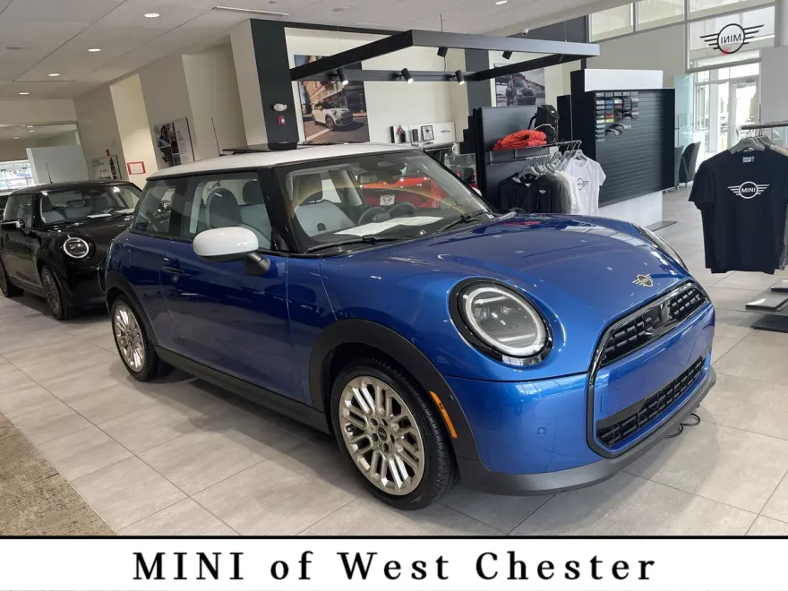 2025 Mini Cooper Hardtop 2 Door photo 1
