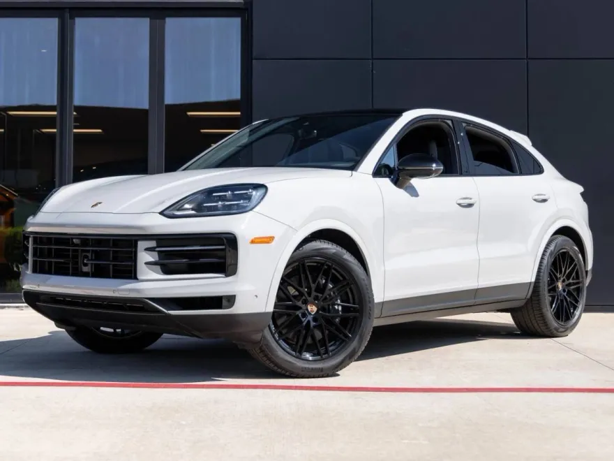 2026 Porsche Cayenne Coupe photo 1