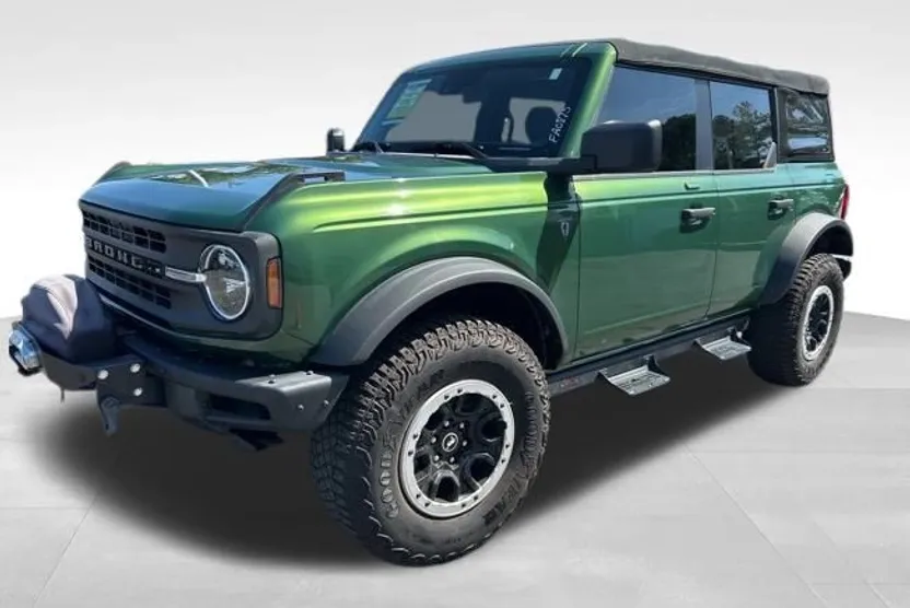 2022 Ford Bronco Base photo 1