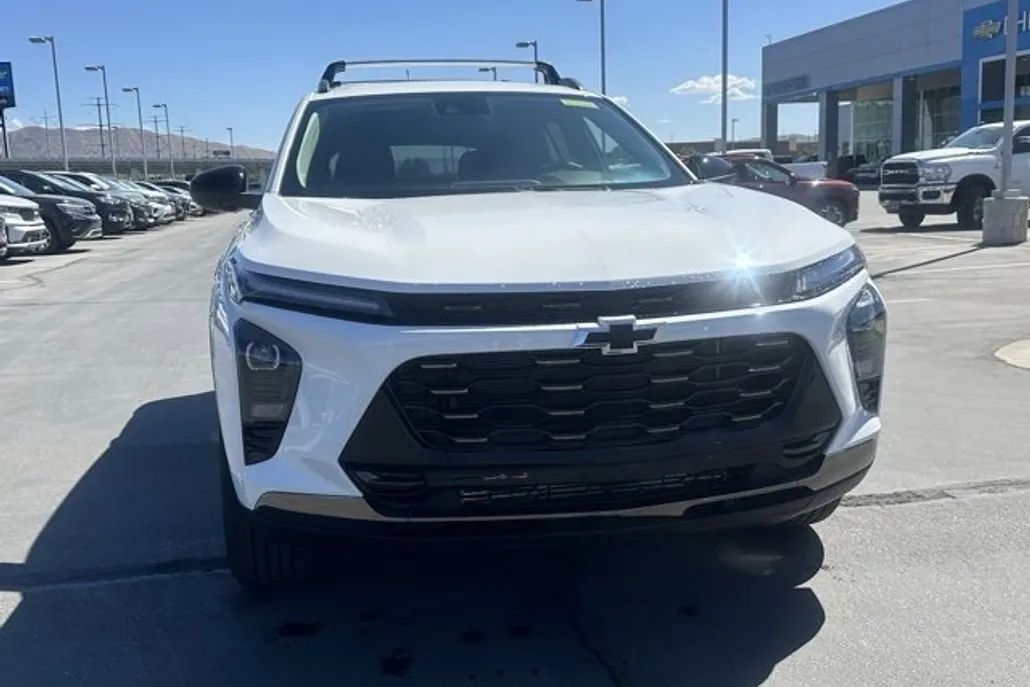 2025 Chevrolet Trax ACTIV photo 1