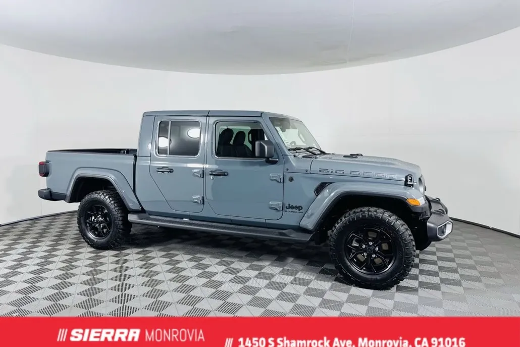 2025 Jeep Gladiator Sport photo 1