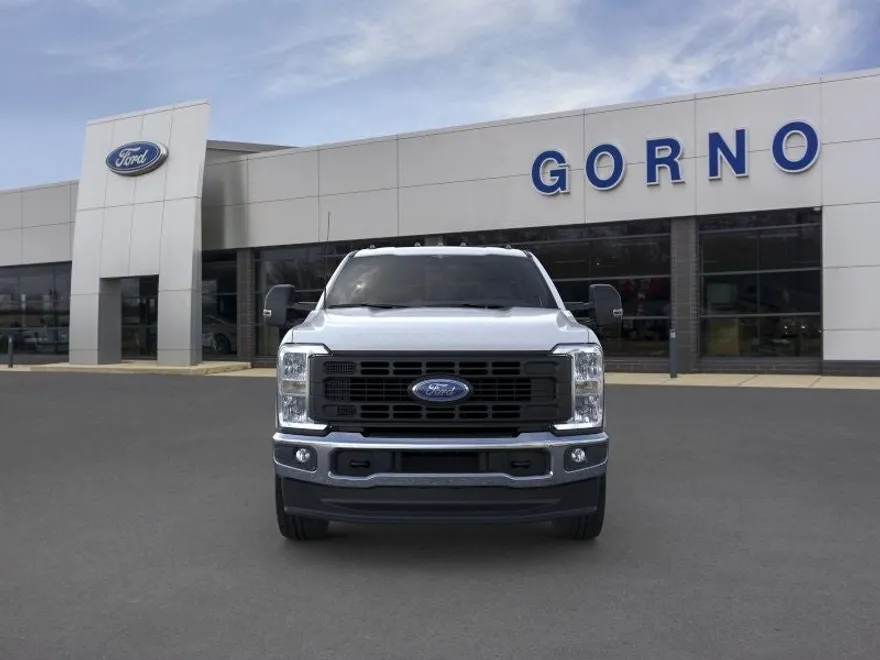 2023 Ford F-350 XL photo 6