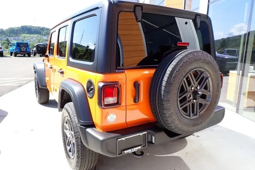 2025 Jeep Wrangler Sport S photo 1