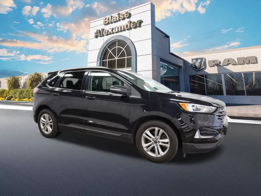 2020 Ford Edge SEL photo 1